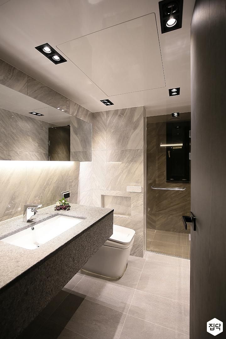 강변40평대 화장실 인테리어.jpg